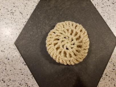Middie Blythe Crocheted Berret